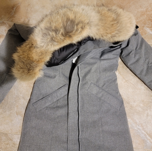 Canada Goose Elrose Down Parka - Picture 5 of 8